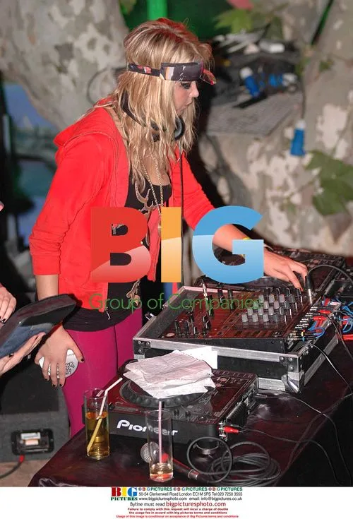 Peaches Geldof & Fifi Brown DJ Set at Ibiza Rocks 2006