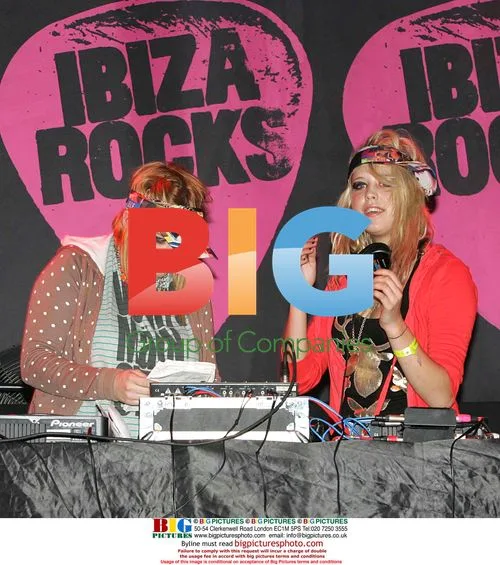 Peaches Geldof & Fifi Brown "Trash Pussies" DJ Set