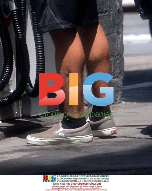 Ryan Phillippe Pumps Gas and Buys Toys for Son