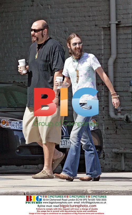 Chris Robinson Gets Coffee After Split