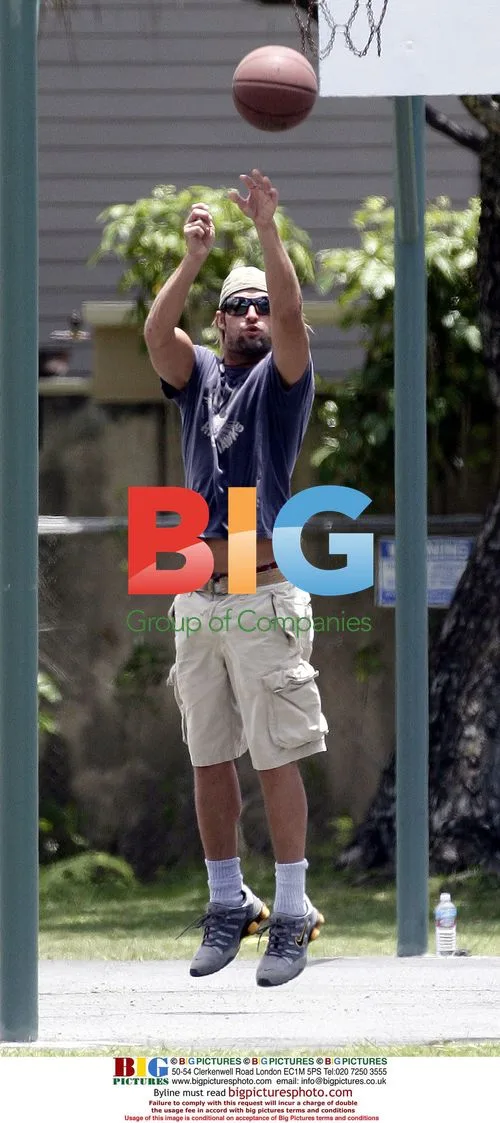 Josh Holloway shoots hoops in Oahu