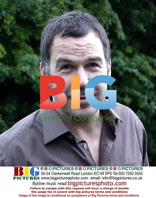 X Factor Winner STEVE BROOKSTEIN at Denby Dale Festival