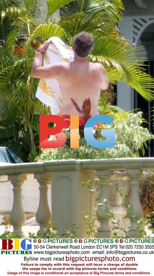 Tony Blair Relaxes on Caribbean Holiday