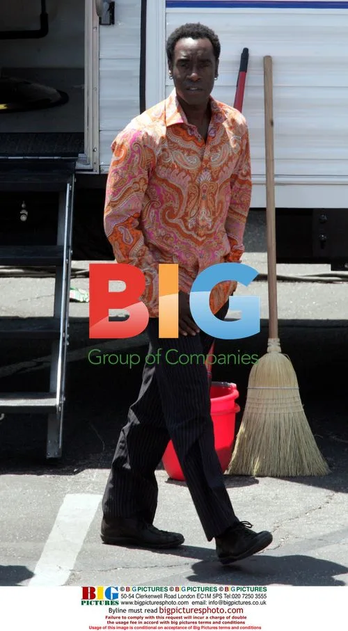 Brad Pitt, George Clooney, Matt Damon on Oceans 13 set