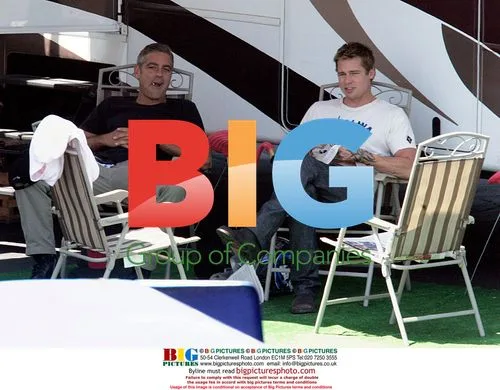 Brad Pitt and George Clooney on Oceans 13 set