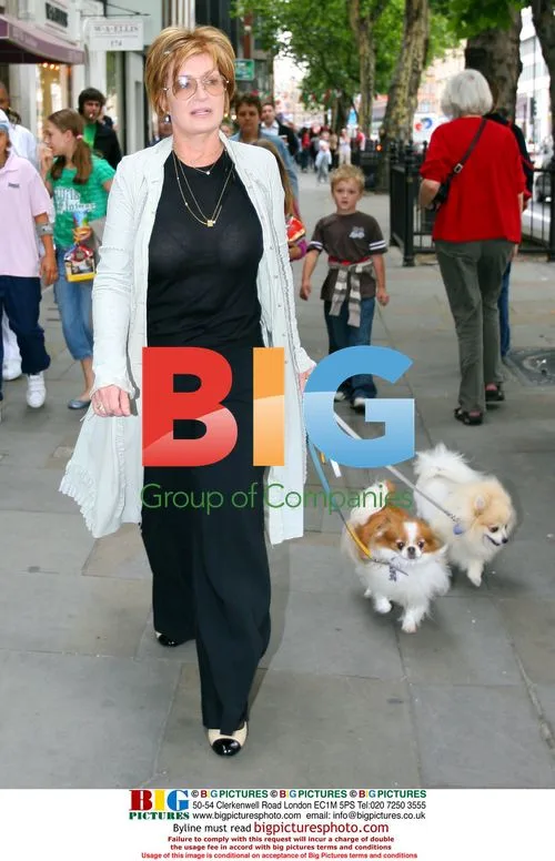 Sharon Osbourne Shopping with Dogs
