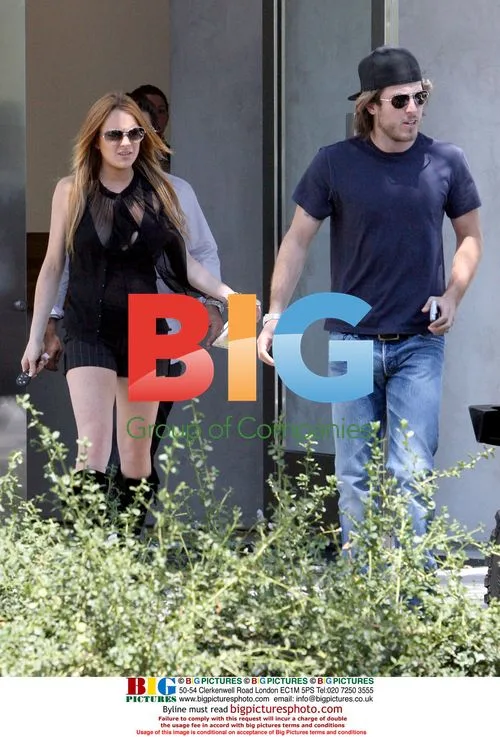 Lindsay Lohan Tries Her Hand at Photography