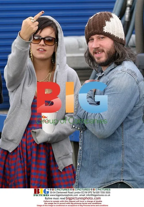 Lily Allen and Badly Drawn Boy at Metro Weekender