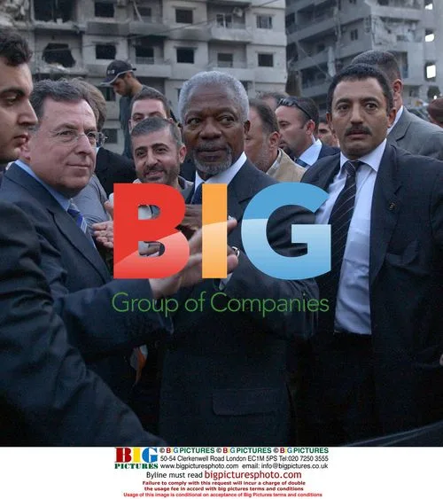 Kofi Annan Tours Beirut Suburbs