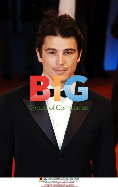 Josh Hartnett at The Black Dahlia premiere