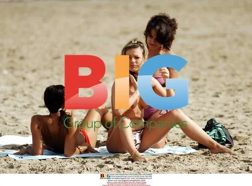 Hannah, Jakki and Simone Larking on Beach