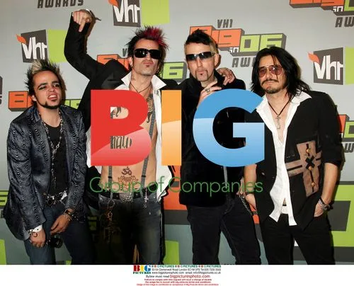 Lukas Rossi, Tommy Lee, Johnny Colt, and Gilby Clarke arrive at VH1 Big in '06 Awards