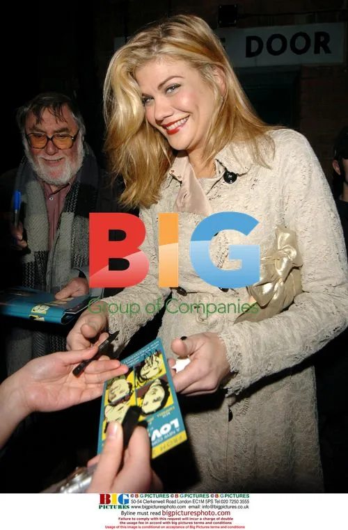 Kristen Johnston Leaving 'Love Song' Premiere