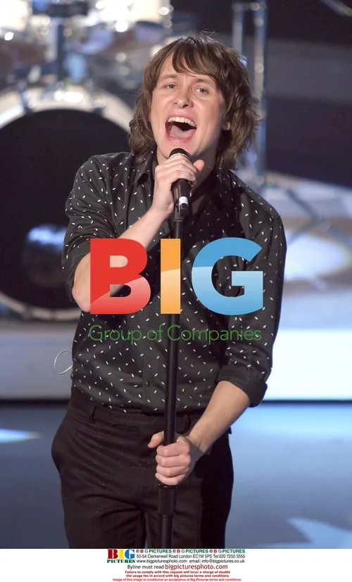 Take That performs on Italian TV