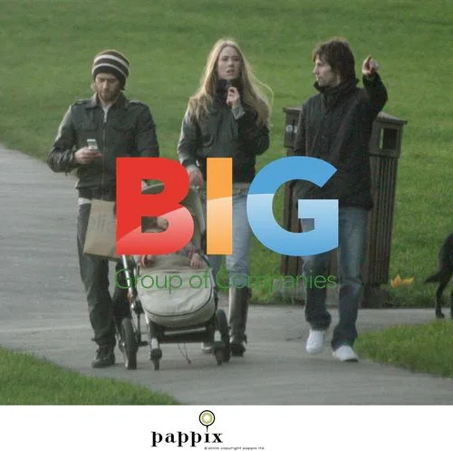 Take That Stars Jason & Howard Stroll with Family
