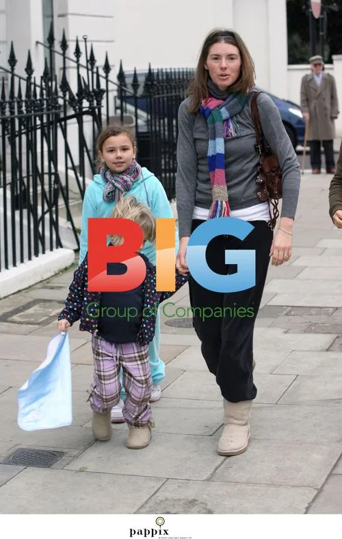 Jools Oliver and Daughter Daisy Boo on Walk