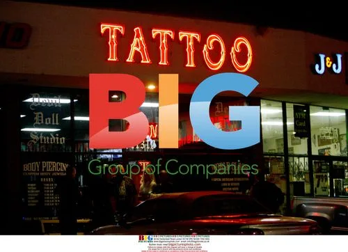 Britney Spears and Sister Get Tattoos