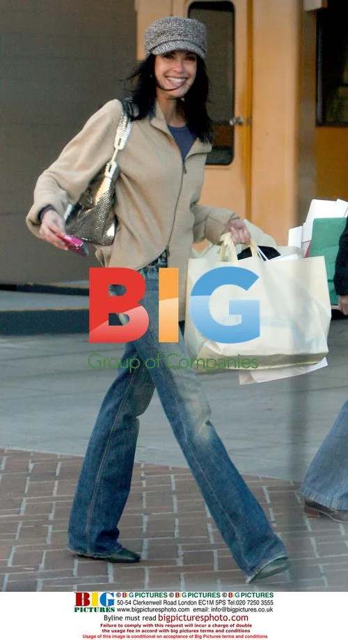Teri Hatcher does West Hollywood shopping