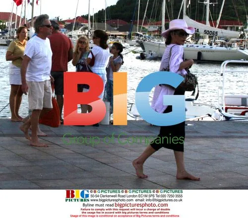 Catherine Zeta Jones & Michael Douglas Family Vacation