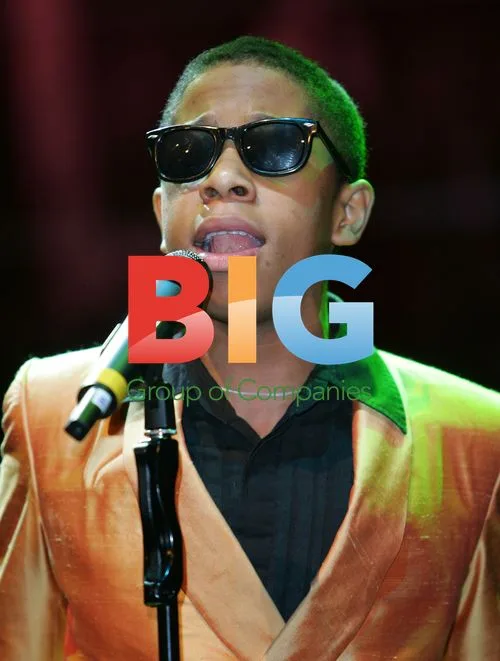 James Bellamy as Stevie Wonder in 'Dancing in the streets'