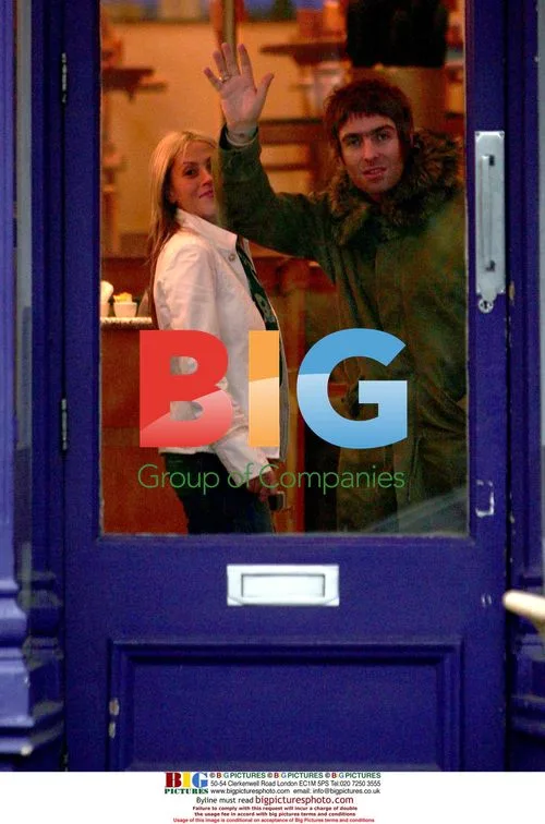 Liam Gallagher and Nicole Appelton grab takeaway