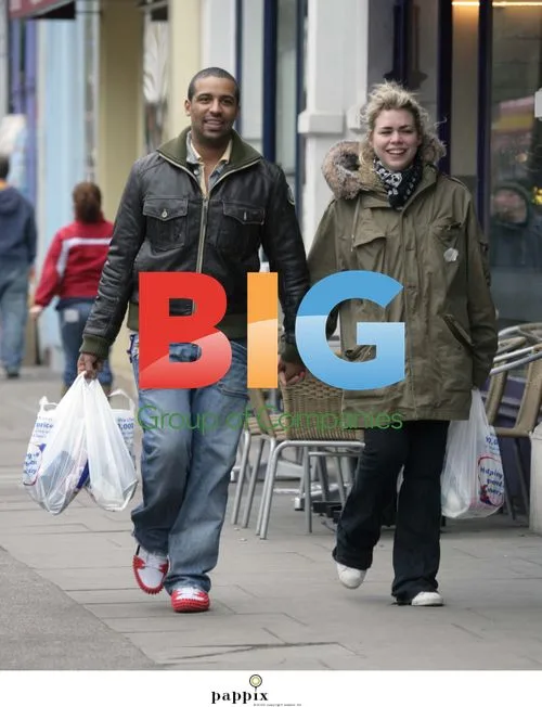 Billie Piper and Amadu Sowe grocery shopping