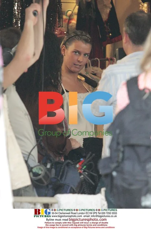 Coleen Mcloughlin Shopping in London