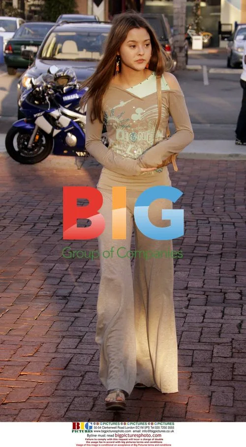 Model Devon Aoki Shopping in Malibu