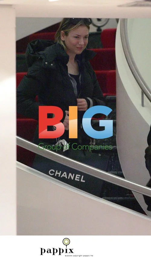 Rene Zellweger Goes 'Bridget Jones' on Shopping Spree