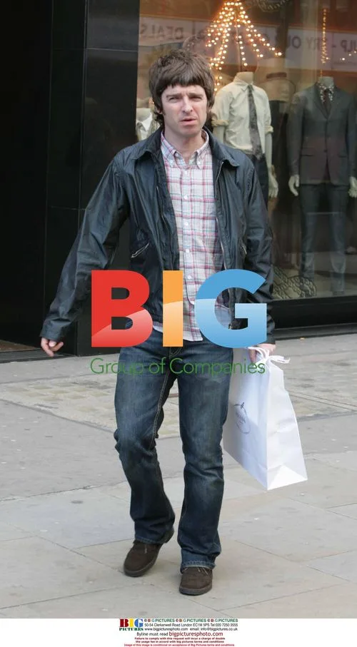 Noel Gallagher and Sara McDonald Valentine's Day Shopping