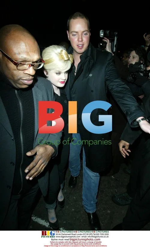 Kelly Osbourne leaves Brits 2006 after party