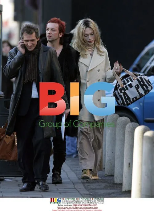 Pete Burns Shops with Boyfriend