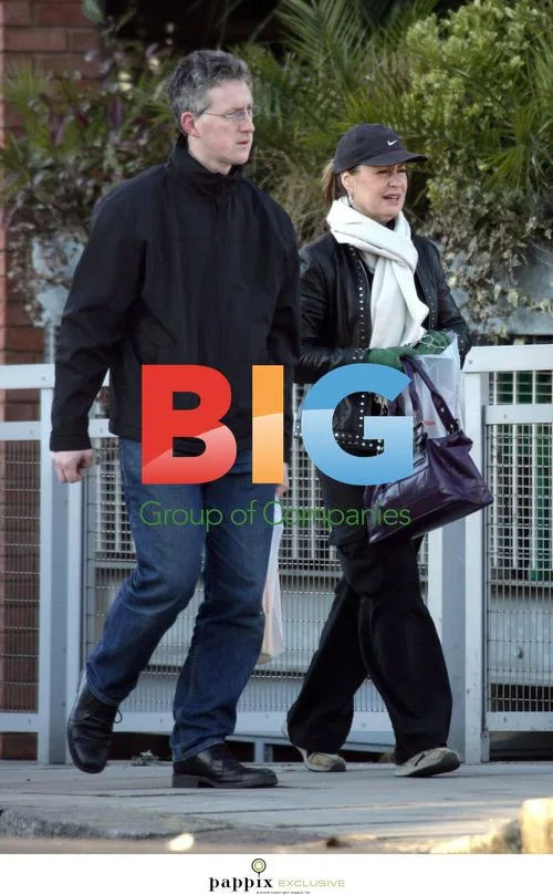 Weather girl Sian Lloyd shops with husband Lembit Opik