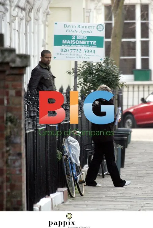Billie Piper House Hunting in London