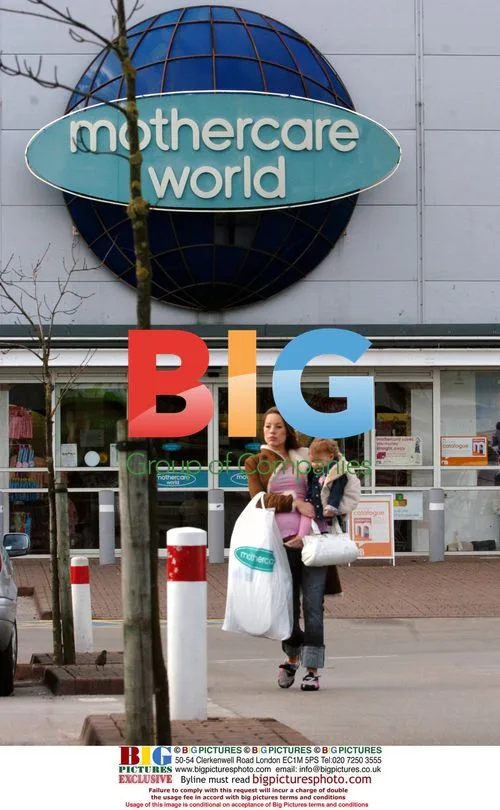 Rachel Flintoff Stocks Up on Baby Supplies