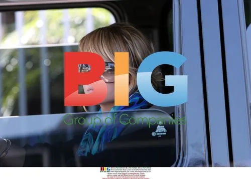 Nicole Ritchie Driving in West Hollywood