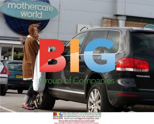 Rachel Flintoff shopping for baby