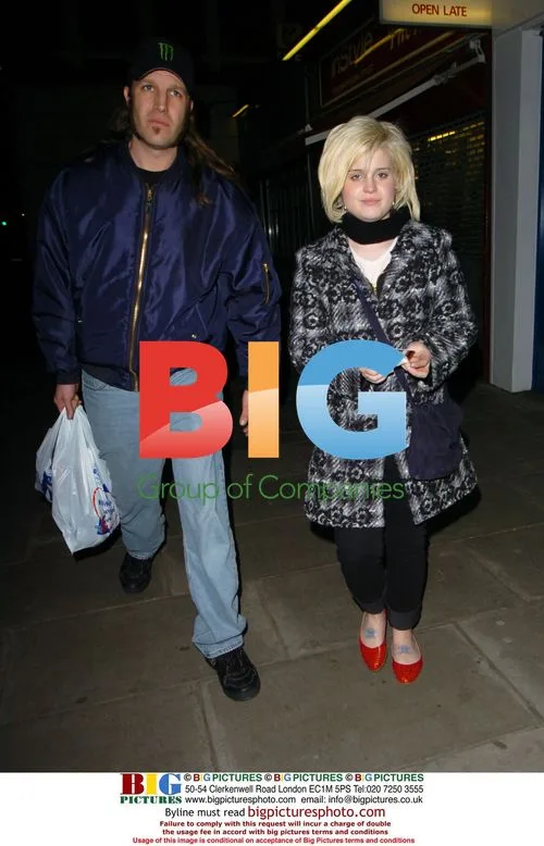 Kelly Osbourne's daughter spotted shopping