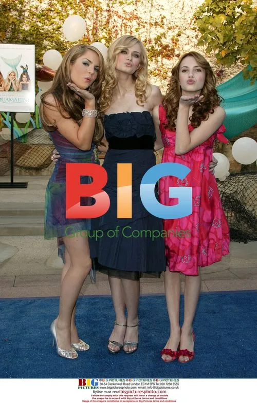 Actresses at 'Aquamarine' premiere