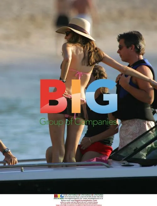 Hugh and Jemima's water-skiing adventure
