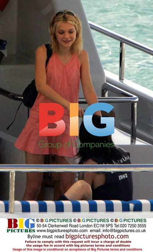Anthony Keidis Enjoys Yacht Break in Caribbean