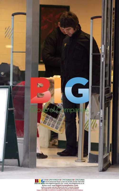 Noel Gallagher and daughter Anais shopping