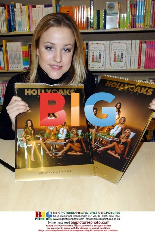 Hollyoaks stars sign 2006 calendar