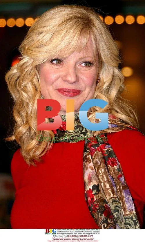 Bonnie Hunt at 'Cheaper by the Dozen 2' Premiere