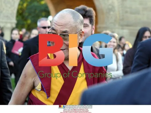 Dalai Lama Visits Stanford Church