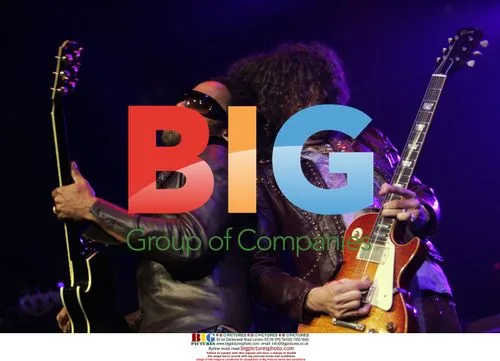 Lenny Kravitz Performs in Concert