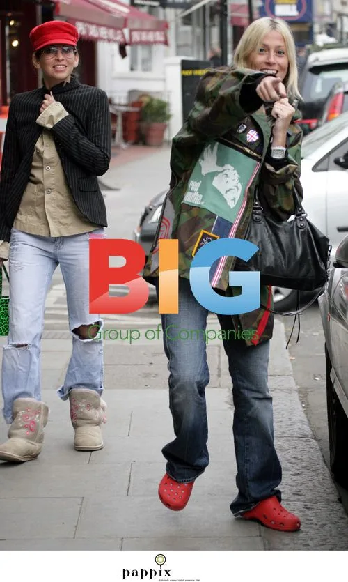 Nicole and Natalie Appleton out shopping