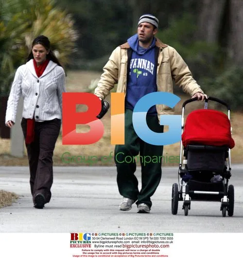 First pictures of Ben Affleck and Jennifer Garner's baby Violet