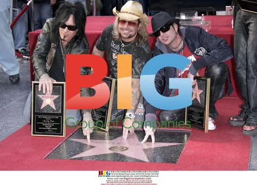 Motley Crue Receives Walk of Fame Star