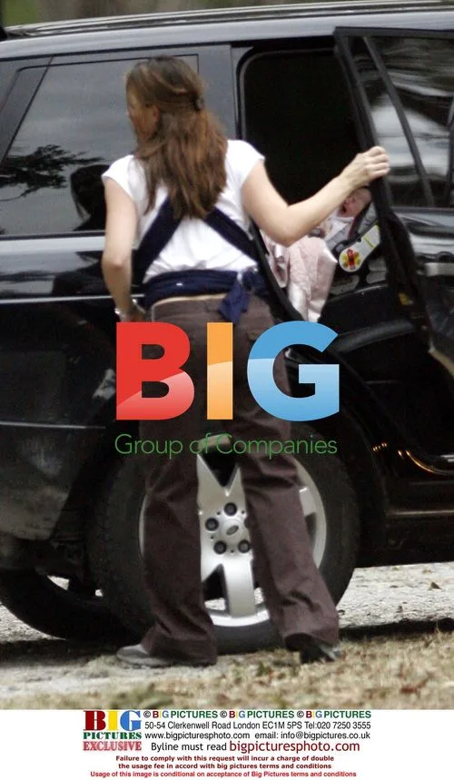 First pictures of Ben Affleck and Jennifer Garner's baby Violet